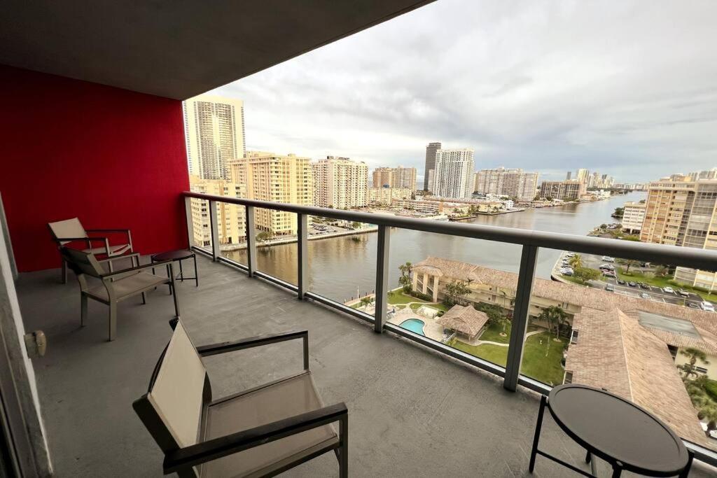 Beachwalk 1B 1B Incredible View Apartment 14 A Hallandale Beach Exteriér fotografie